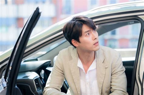 [Kdrama Fashion] Who: Hyun Bin What: BREITLING Navitimer 01 